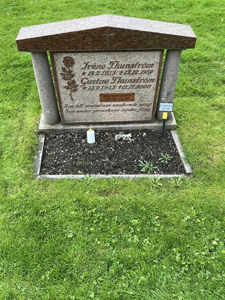 Hautatunnus: 2 C   124-125