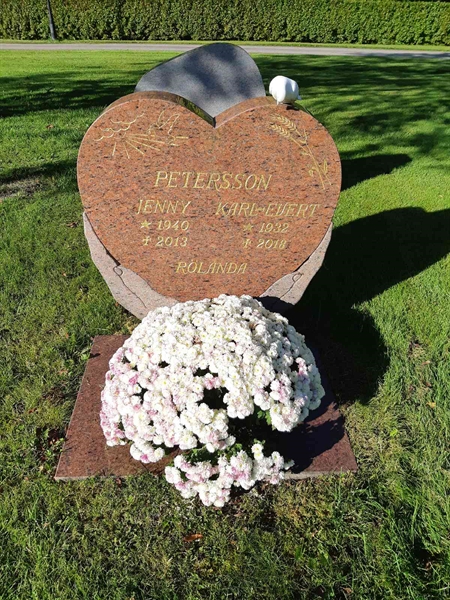 Hautatunnus: Fr 8   116-117