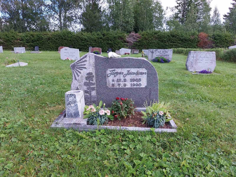 Grave number: SK 3    13, 14, 15