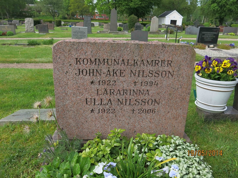 Grave number: Vitt N06    14, 15