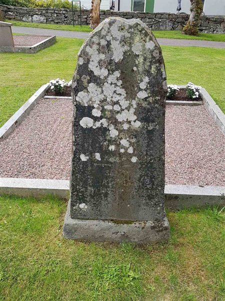 Grave number: 06 60729