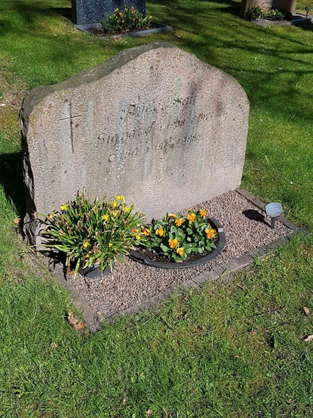 Grave number: 01  3558