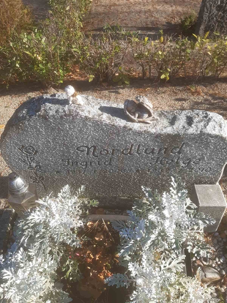 Grave number: 02 G 5     4