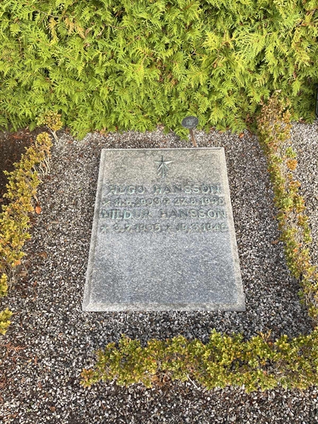 Gravnummer: NK Urn L     7