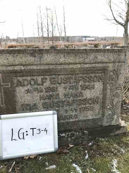 Grave number: LG T     3, 4