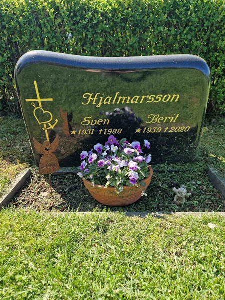 Grave number: 501 26 5350-5351