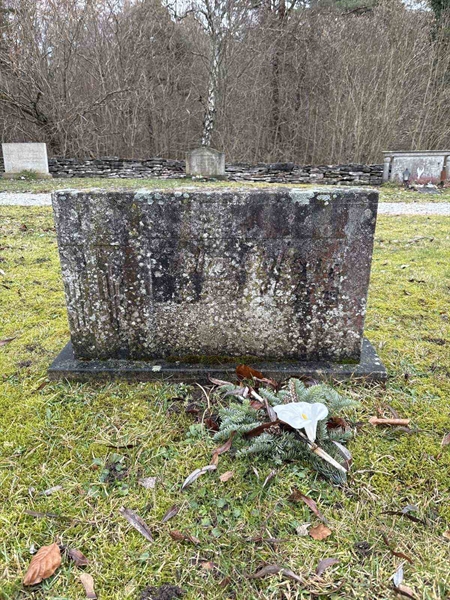 Grave number: L A 57