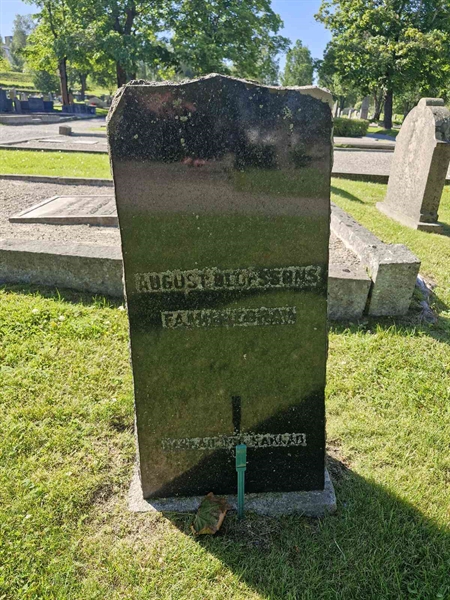 Grave number: 1 TRO 7B