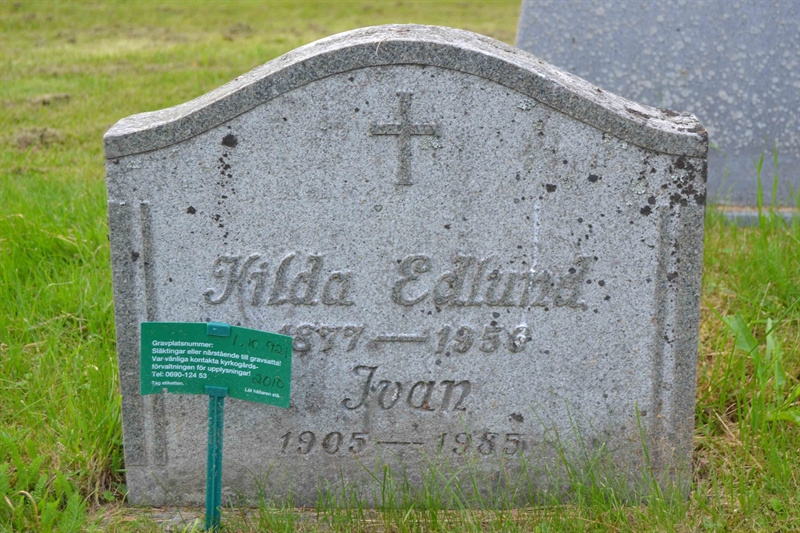Grave number: 1 K   921