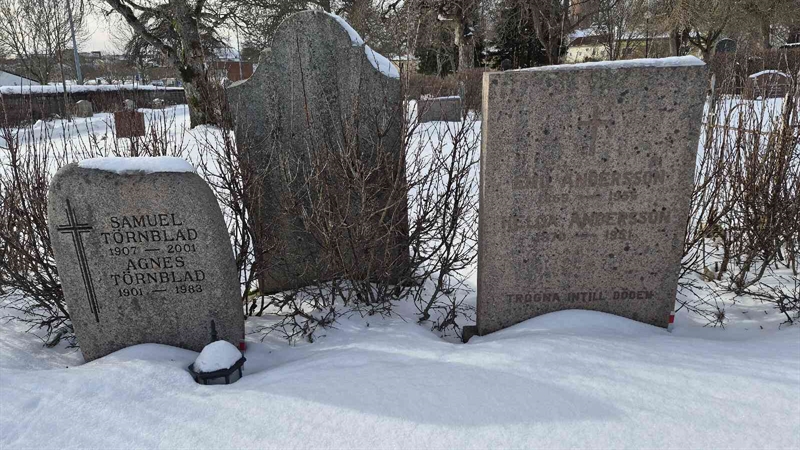 Gravnummer: A H   177-179