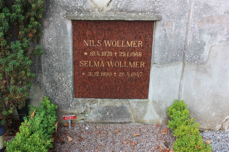 Grave number: Ö U07    49