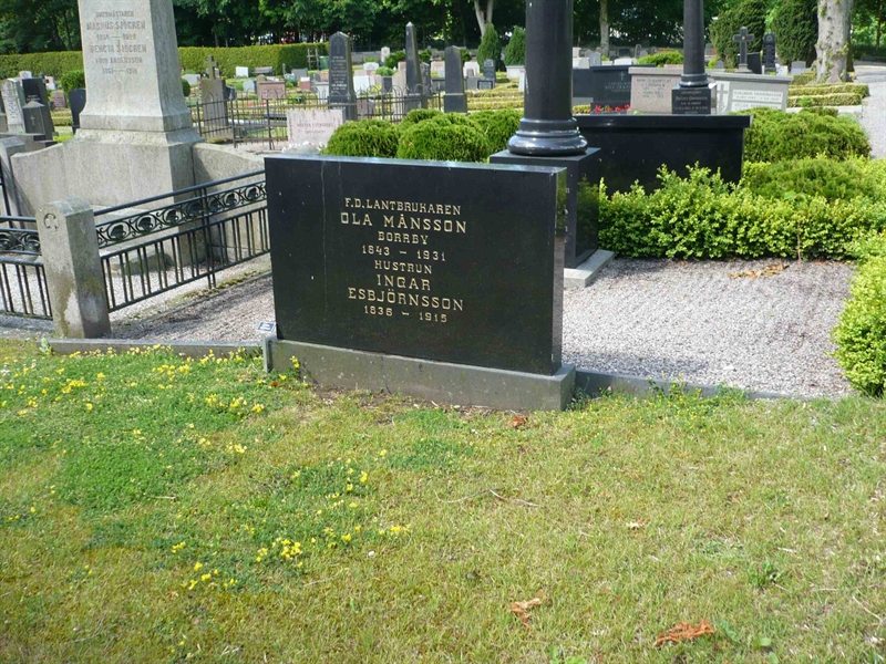 Grave number: 1 8    74