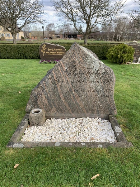 Grave number: SÖ L    57, 58