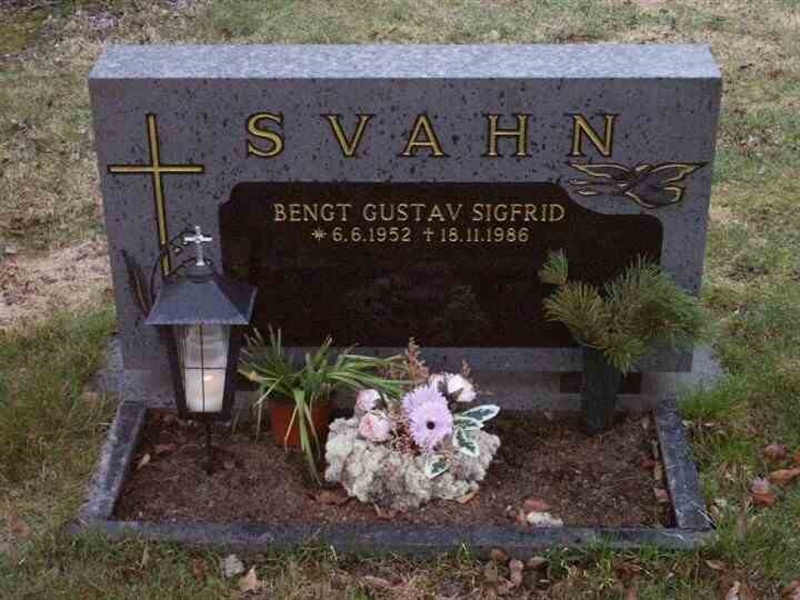 Hautatunnus: 1 GB1 02     22-23