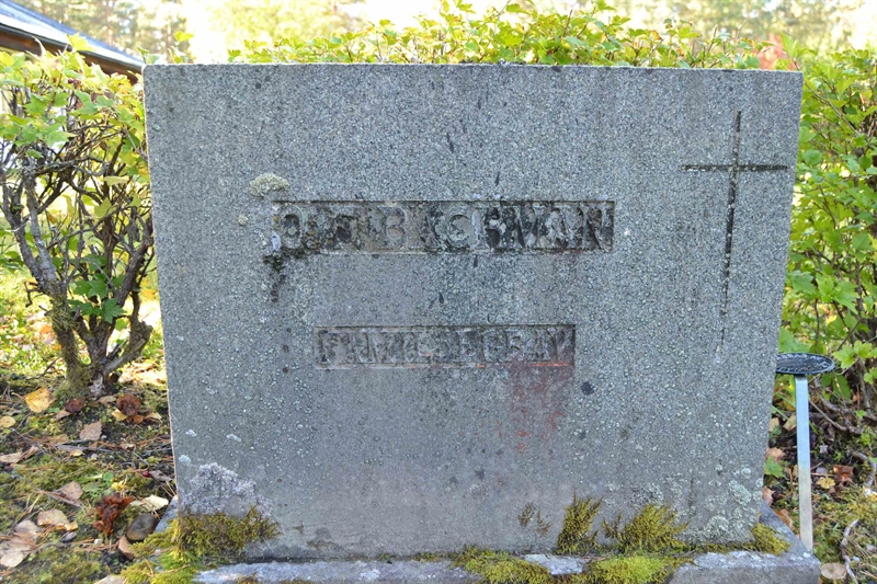 Grave number: 4 H   246