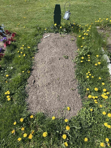Grave number: R 05M 278