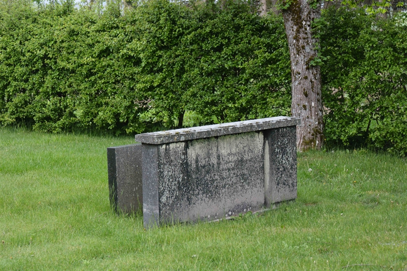 Grave number: SRN 4   185