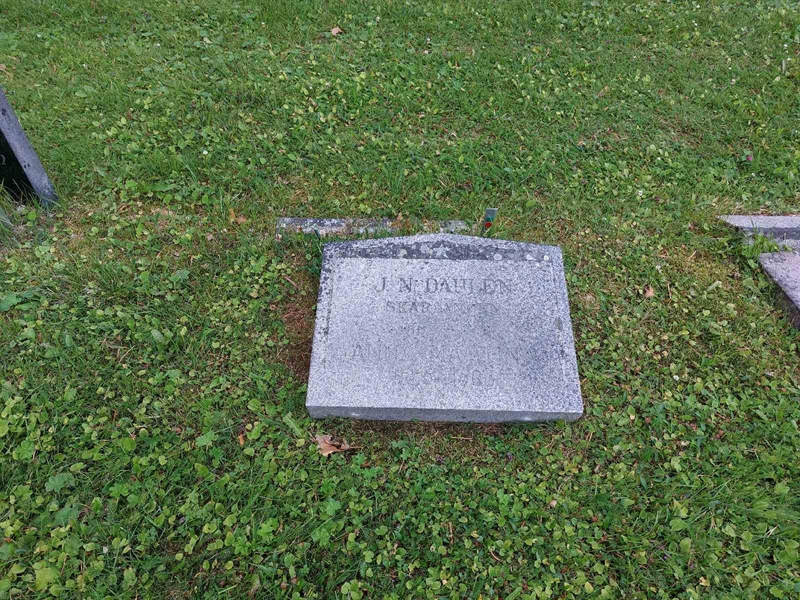 Grave number: SK 3    62