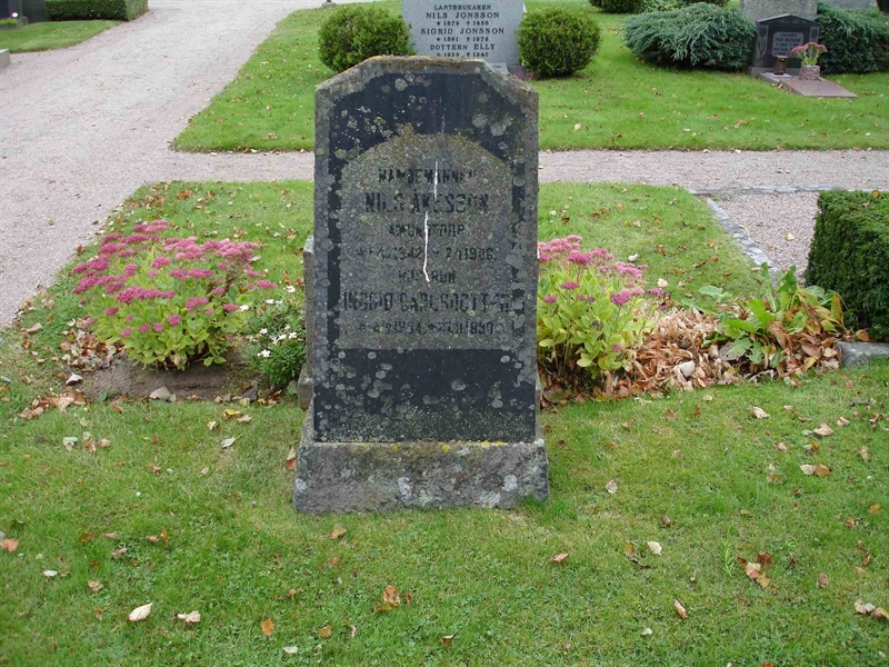 Grave number: HK F   173, 174