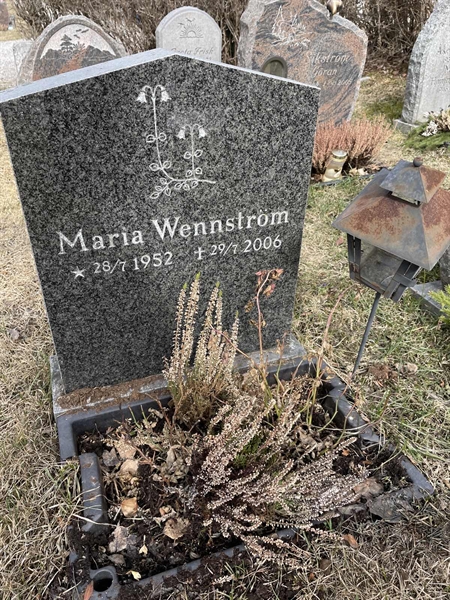 Grave number: R 4U 7