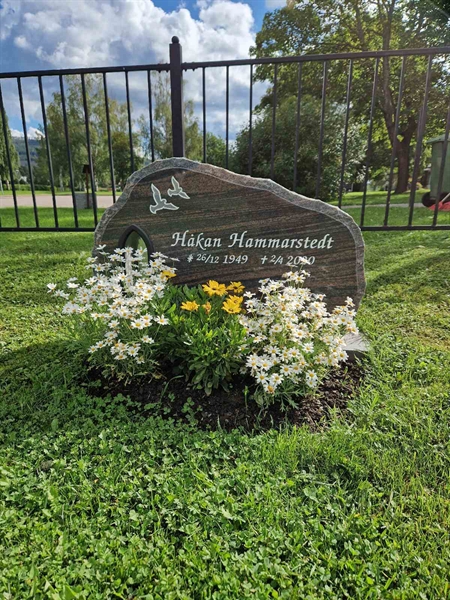 Hautatunnus: 451 05 74-75