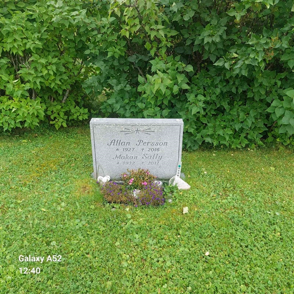Grave number: N K 29, 30