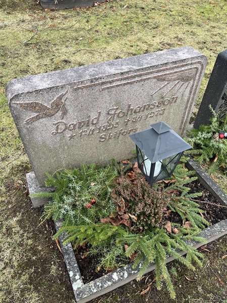 Grave number: Vårv Kv3 155