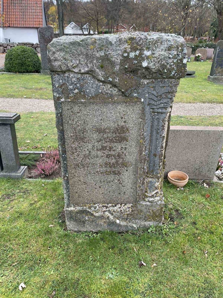 Grave number: VV F    28