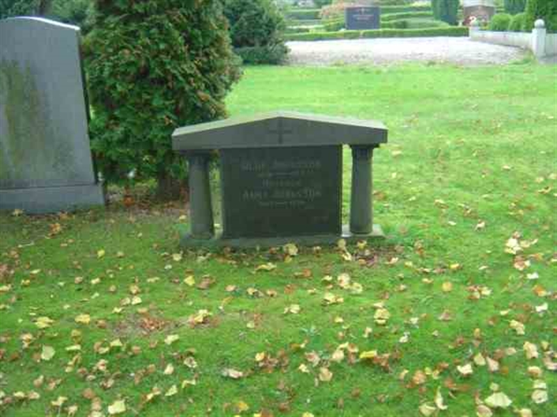 Grave number: Bo D   123-124