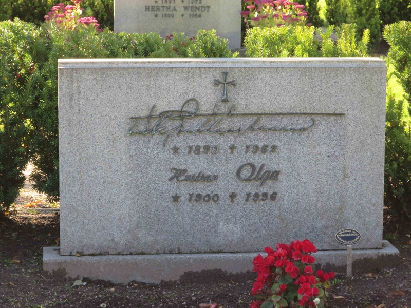 Grave number: HÖB 56    30