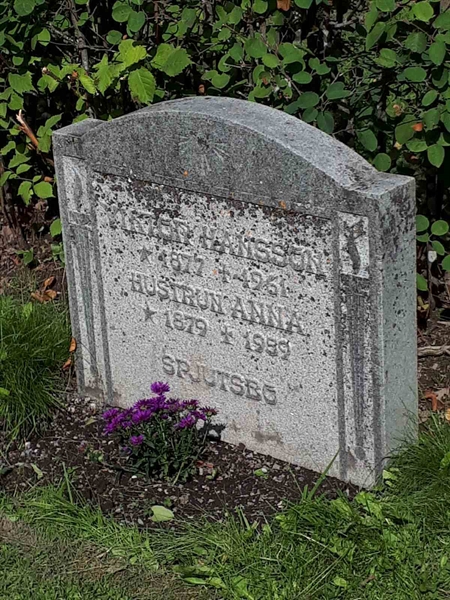 Hautatunnus: NK F A   136