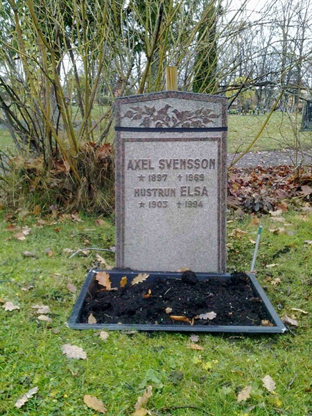 Grave number: NO 07     8