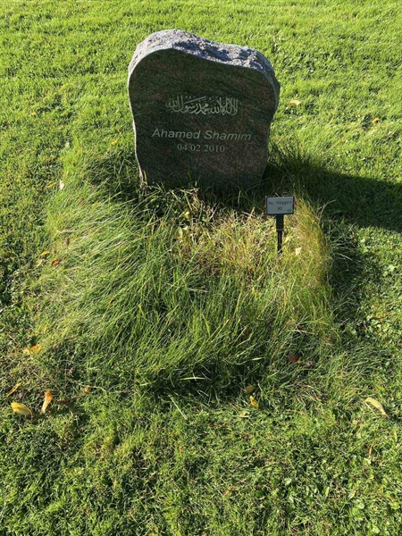 Grave number: 2 H    80