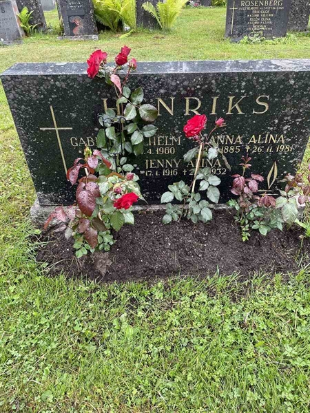 Gravnummer: N 4 4   532-533