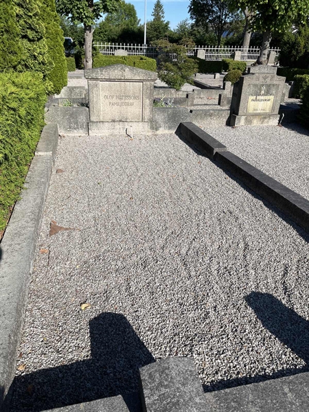 Grave number: NK III    19