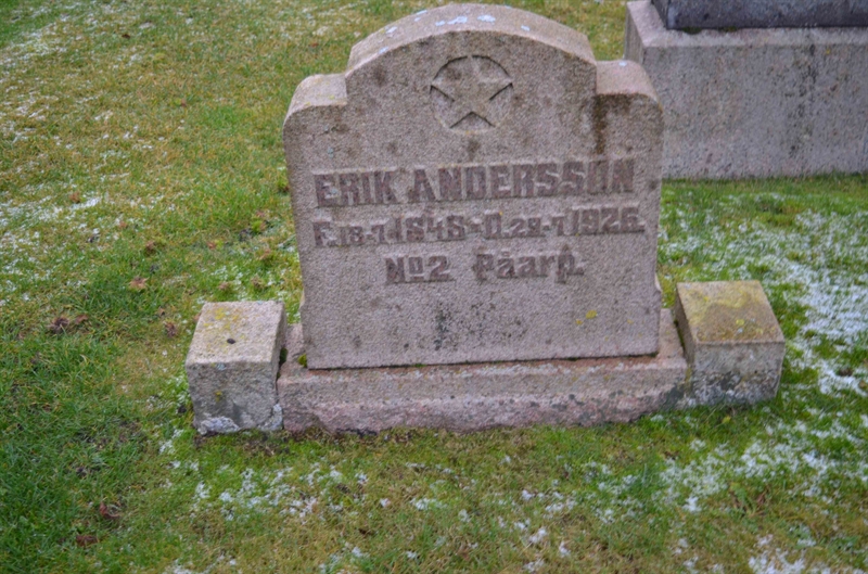 Grave number: TR 2B   224c