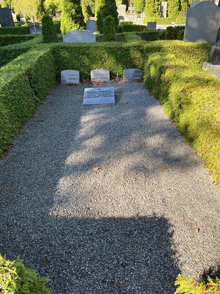 Grave number: VK II    94