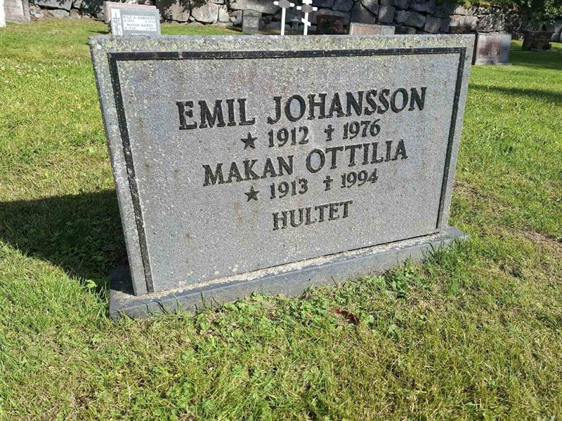 Grave number: 001 2   908
