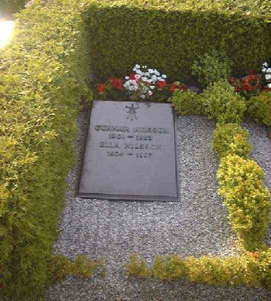 Grave number: NK Urn p    26