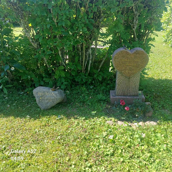 Grave number: Å J    52