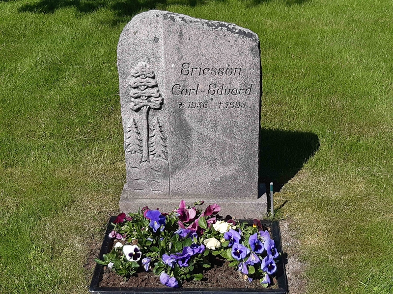 Grave number: KA 20  1222