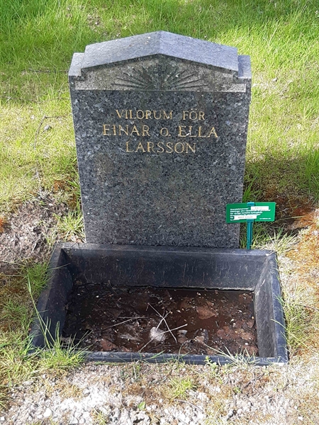 Grave number: KA 12     1
