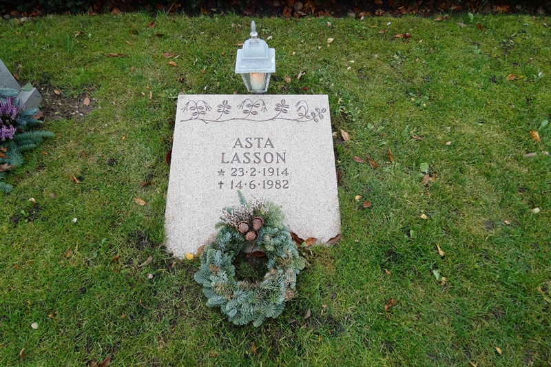 Grave number: TR 3   189