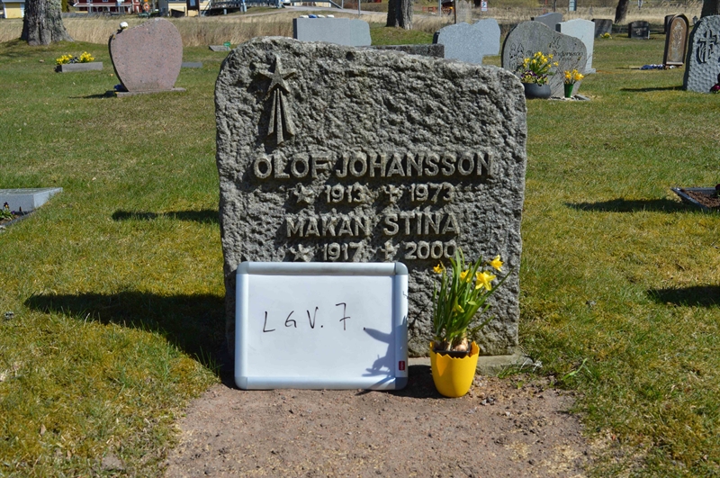 Grave number: LG V     7