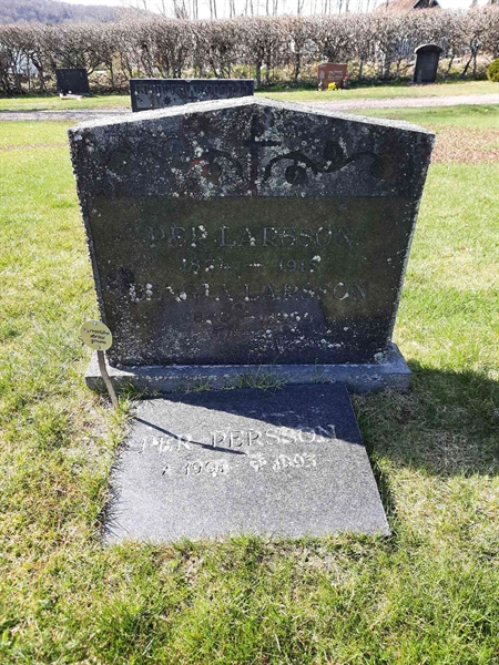 Grave number: VN A   124-125