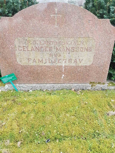 Grave number: RK T 2    17, 18