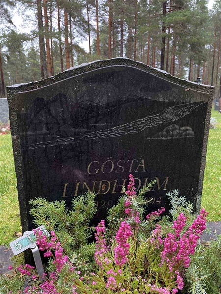 Grave number: 3 5   126
