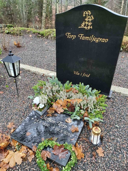 Grave number: Å G    39