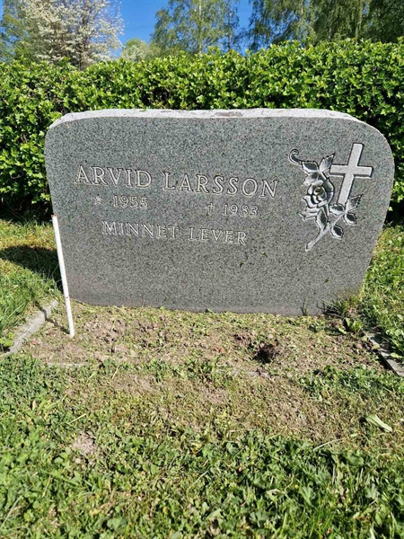 Grave number: 501 25 5172