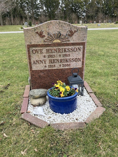 Grave number: R 01   801